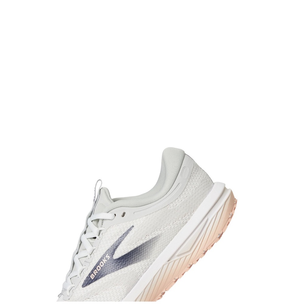 Brooks Women's Sneakers in White and Light Pink New without Box - Picture 6 of 15